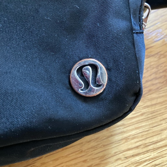 Lululemon belt bag - Picture 4 of 5